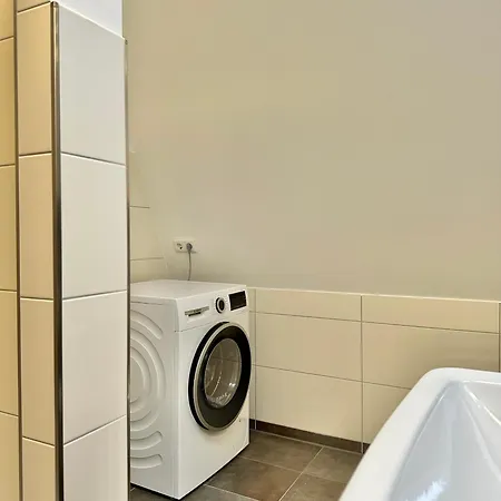 Appartamento Modernes City-apartment Mit Blick In Den Park Und 2 Baeder H9 Oldenburg