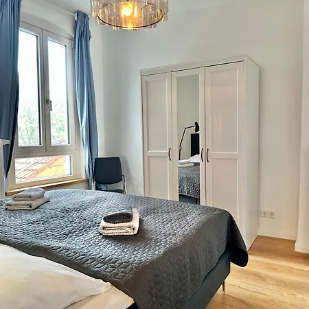 Modernes City-apartment Mit Blick In Den Park Und 2 Baeder H9 Oldenburg