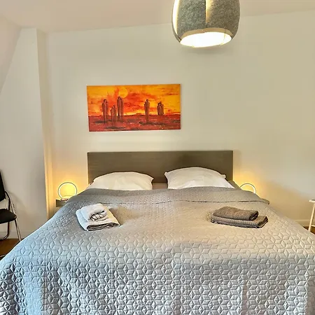 Appartamento Modernes City-apartment Mit Blick In Den Park Und 2 Baeder H9 *