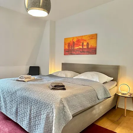 Modernes City-apartment Mit Blick In Den Park Und 2 Baeder H9 *