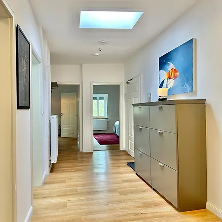 Modernes City-apartment Mit Blick In Den Park Und 2 Baeder H9