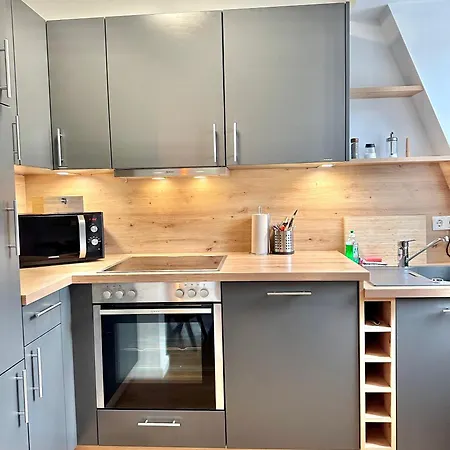 Modernes City-apartment Mit Blick In Den Park Und 2 Baeder H9 Daire