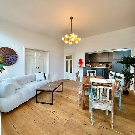 Modernes City-apartment Mit Blick In Den Park Und 2 Baeder H9 *