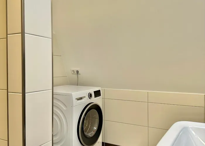 Apartment Modernes City-apartment Mit Blick In Den Park Und 2 Bäder H9 Oldenburg