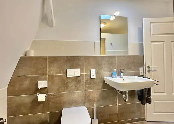 Modernes City-apartment Mit Blick In Den Park Und 2 Bäder H9 Apartment *