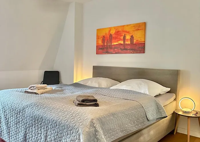 Modernes City-apartment Mit Blick In Den Park Und 2 Bäder H9 *