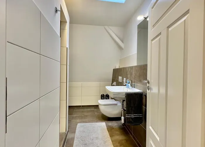 Apartment Modernes City-apartment Mit Blick In Den Park Und 2 Bäder H9 Oldenburg