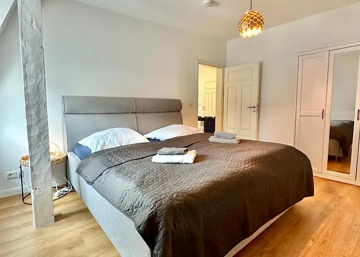 Modernes City-apartment Mit Blick In Den Park Und 2 Bäder H9 Apartment *