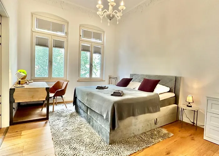 Apartment Modernes City-apartment Mit Blick In Den Park Und 2 Bäder H9 *