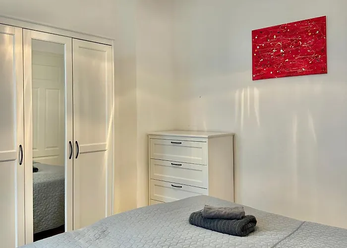 Apartment Modernes City-apartment Mit Blick In Den Park Und 2 Bäder H9 *