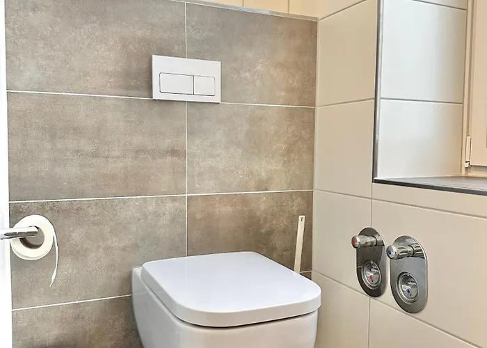 Modernes City-apartment Mit Blick In Den Park Und 2 Bäder H9