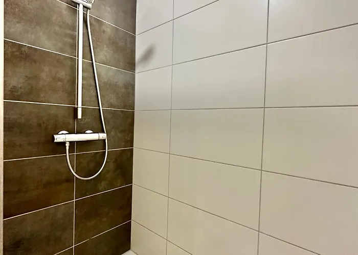 Modernes City-apartment Mit Blick In Den Park Und 2 Bäder H9 Oldenburg