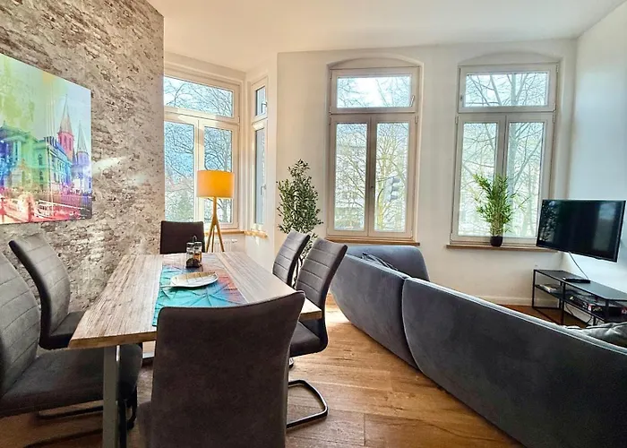 Modernes City-apartment Mit Blick In Den Park Und 2 Bäder H9 Apartment *